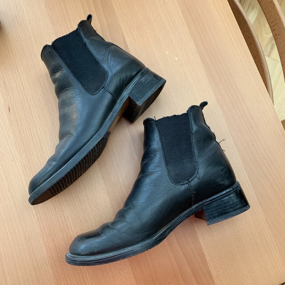 leather chelsea ankle boots quiet luxury - Picture 5 of 16